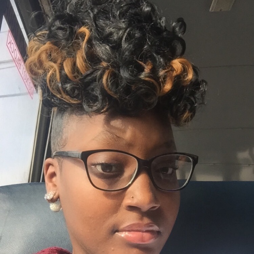 Meet your Posher, Tamra